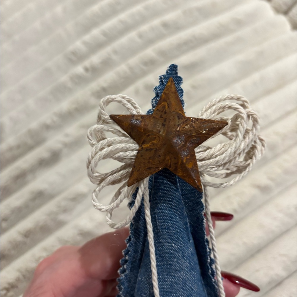Rustic Denim Holiday Tree Decor - Picture 4 of 4